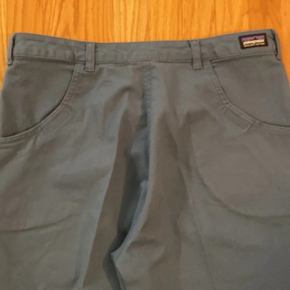 Patagonia sz 14 organic cotton jeans blue w/ Velcro back pockets, front pockets - Picture 6 of 9